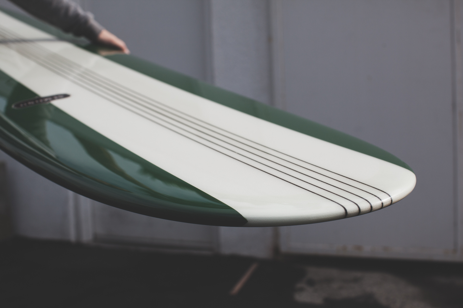 Multiple stringer surfboard