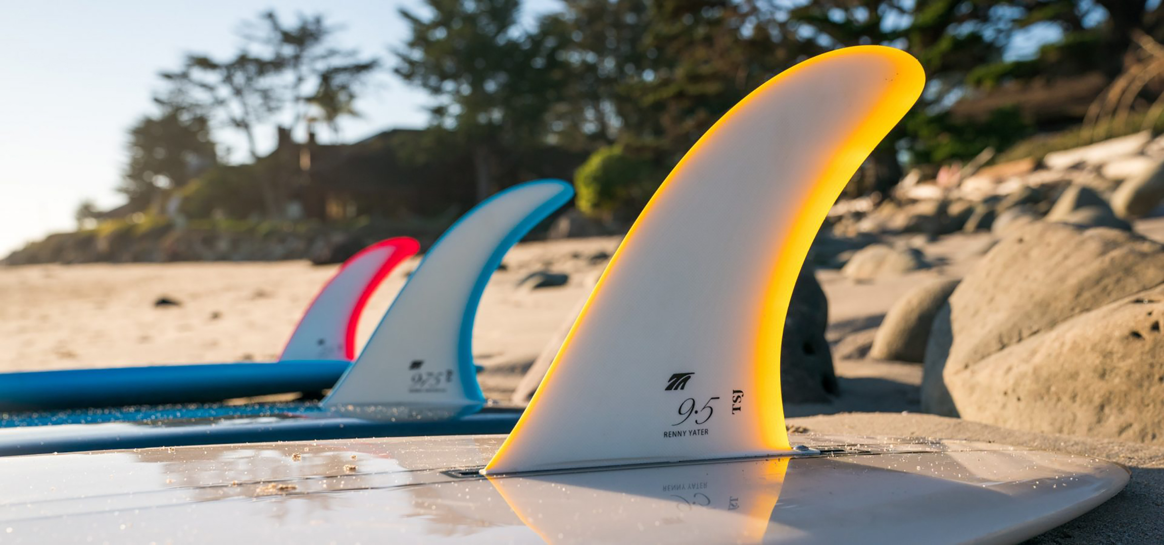 Surfboard Fins For Riding Different Kinds Of Waves And Surfs Play An Important Role