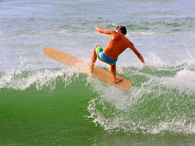 alaia surfer