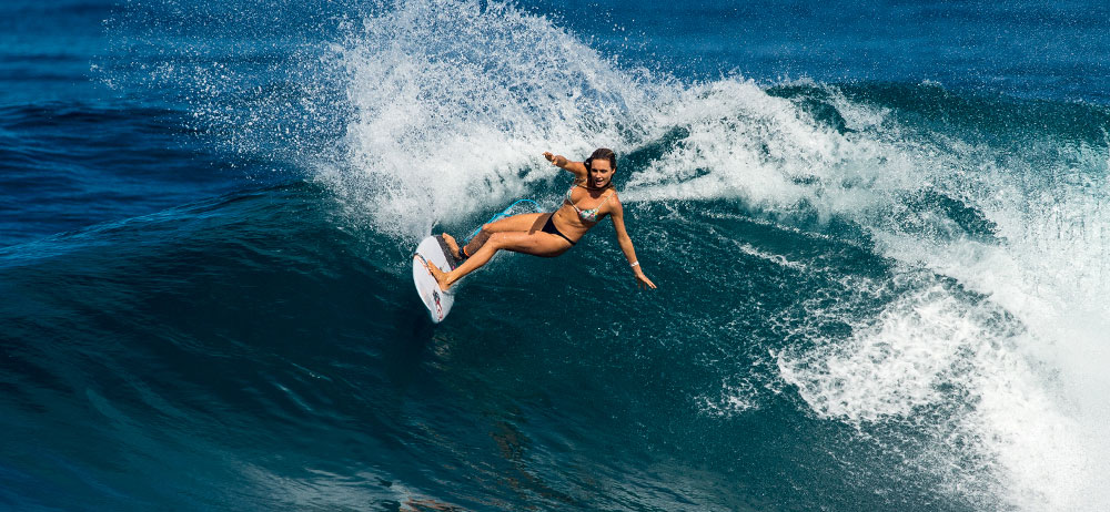 Surfing_Alana_Blanchard