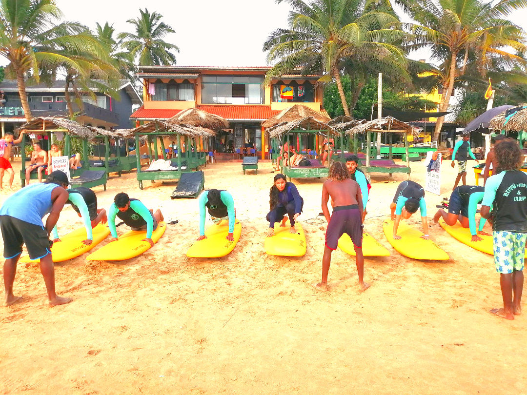 Hikkaduwa surf school