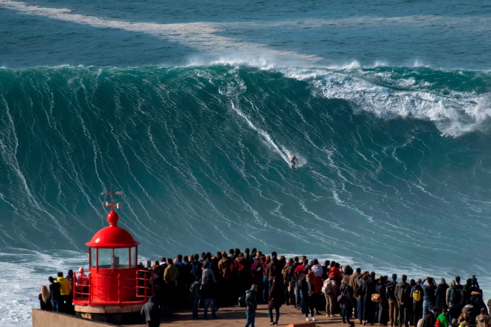 Giant Wave, Nazare, Portugal