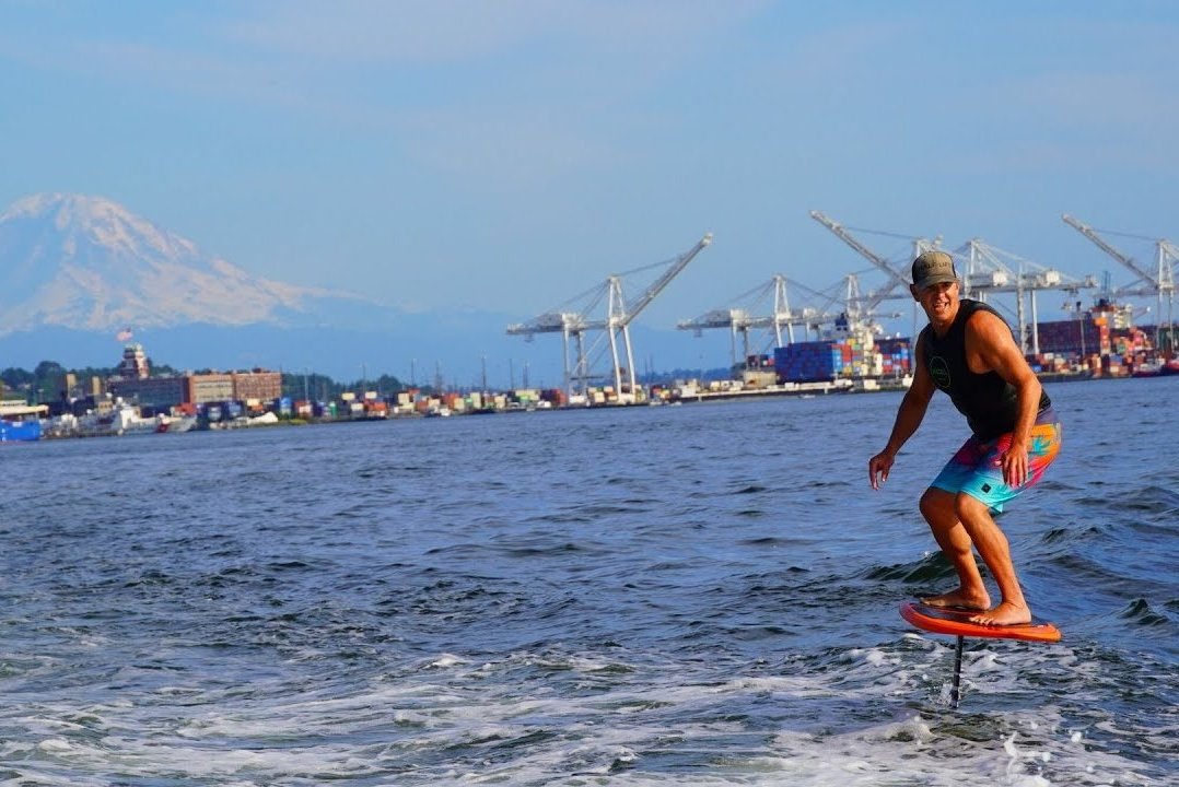 Seattle Elliot bay surfing